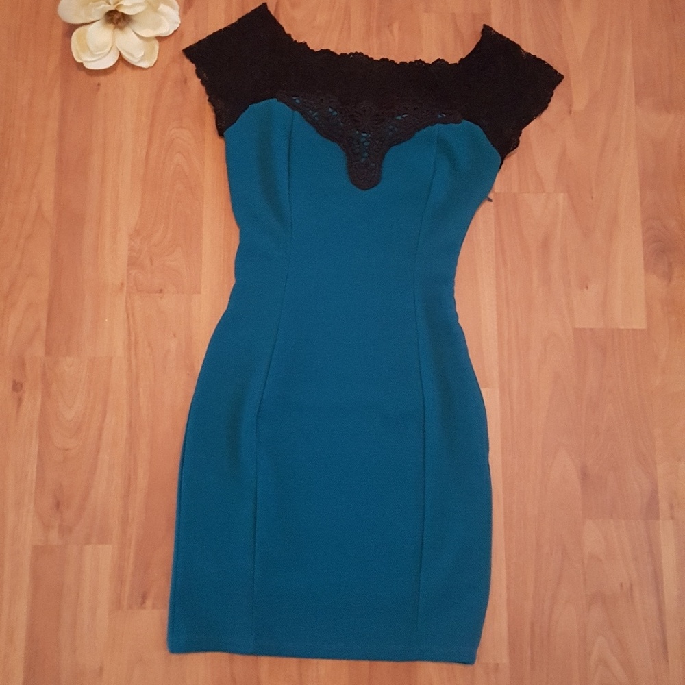 Woman's DRESS